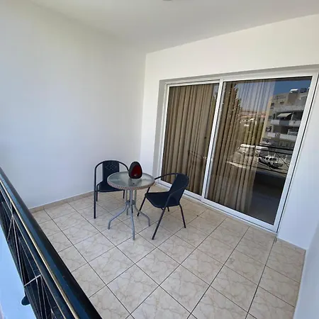 2 Bedroom Flat In * Paphos