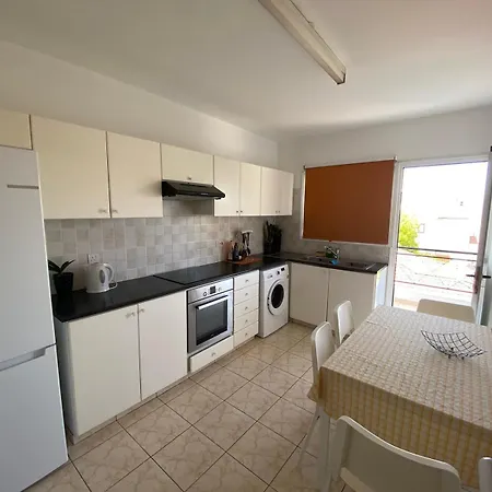 2 Bedroom Flat In * Paphos